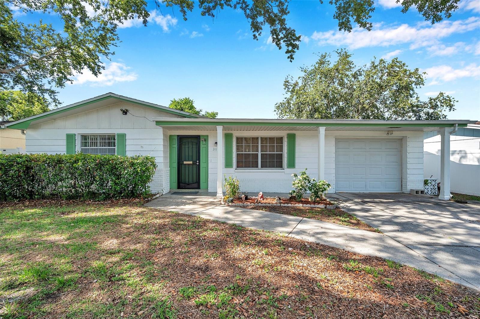 3118 Lloyd Dr photo 1