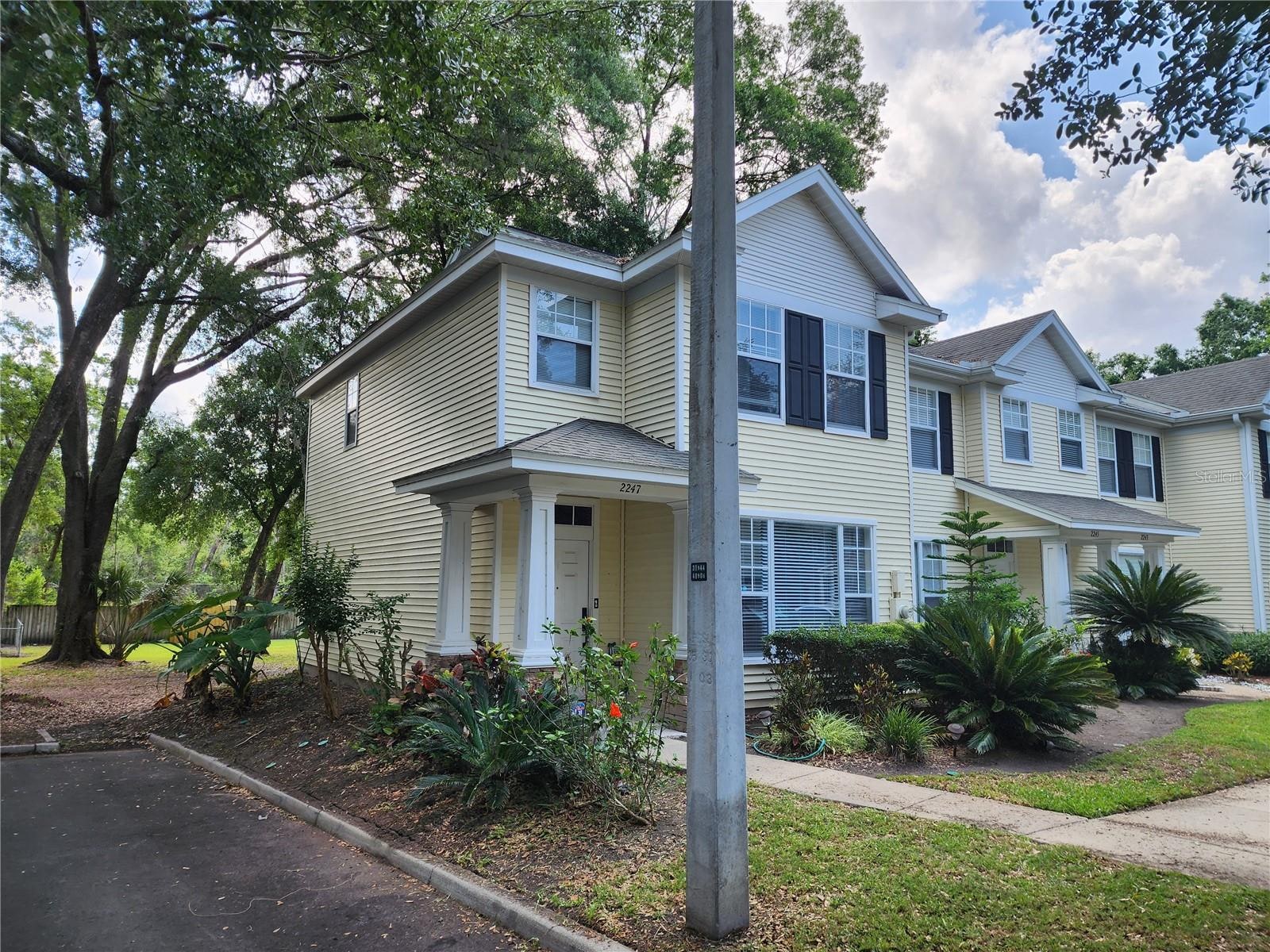 2247 Golden Oak Ln photo 1