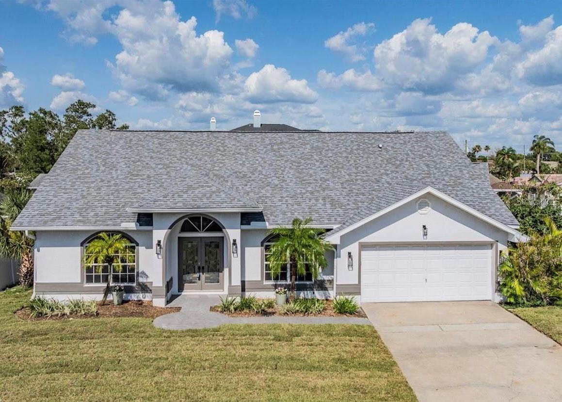 2127 Lagoon Dr photo 1