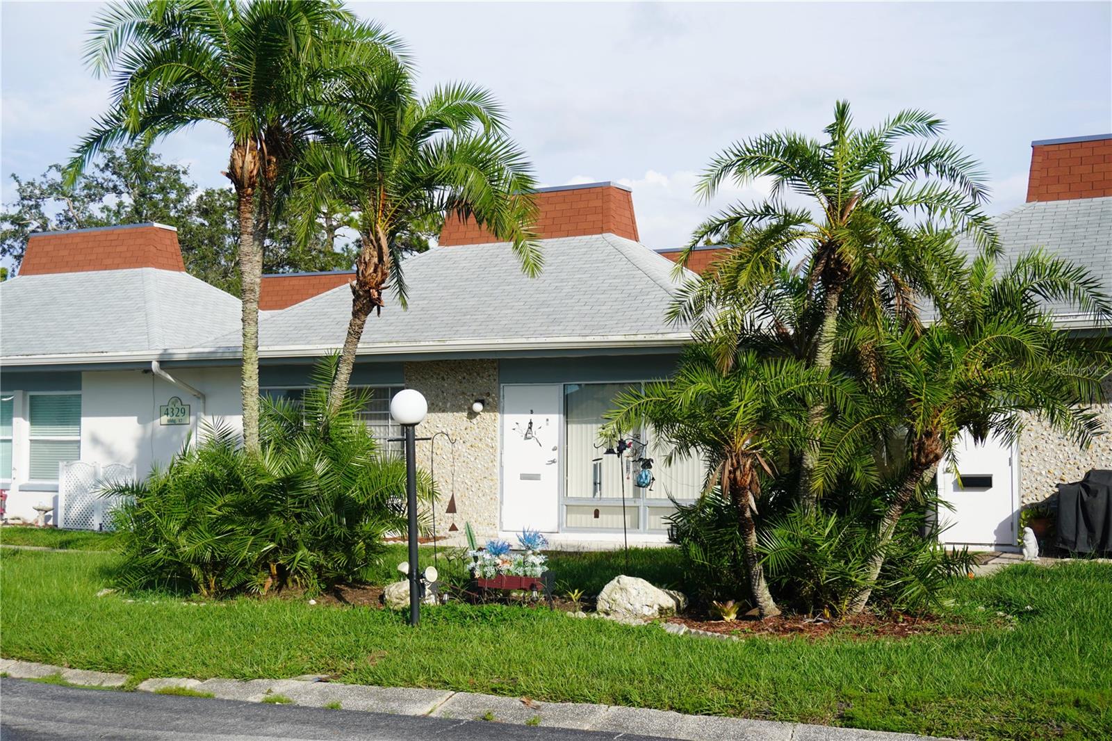 4329 Tahitian Gardens Cir #B photo 1