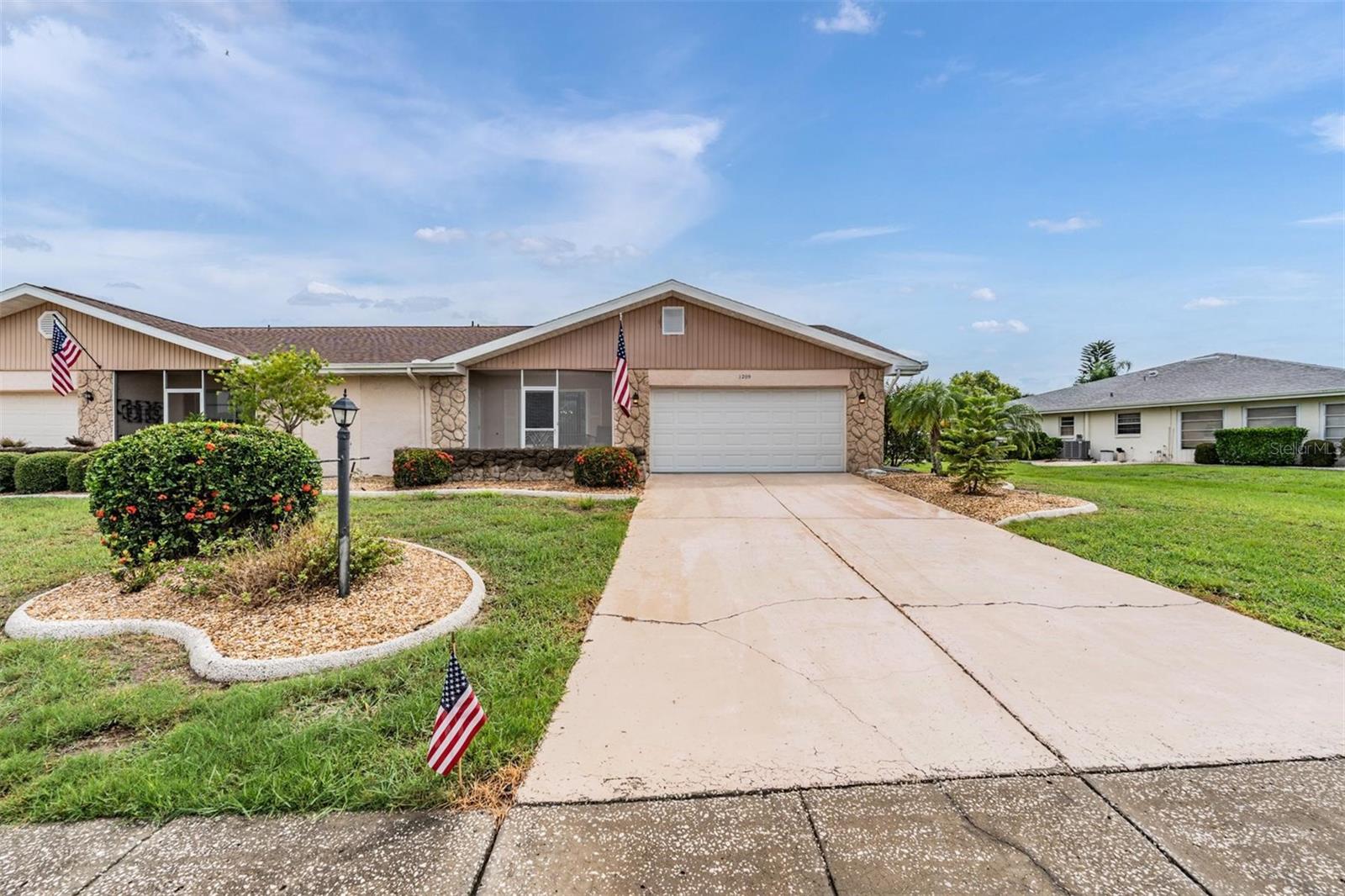 1209 Wild Feather Ln photo 1