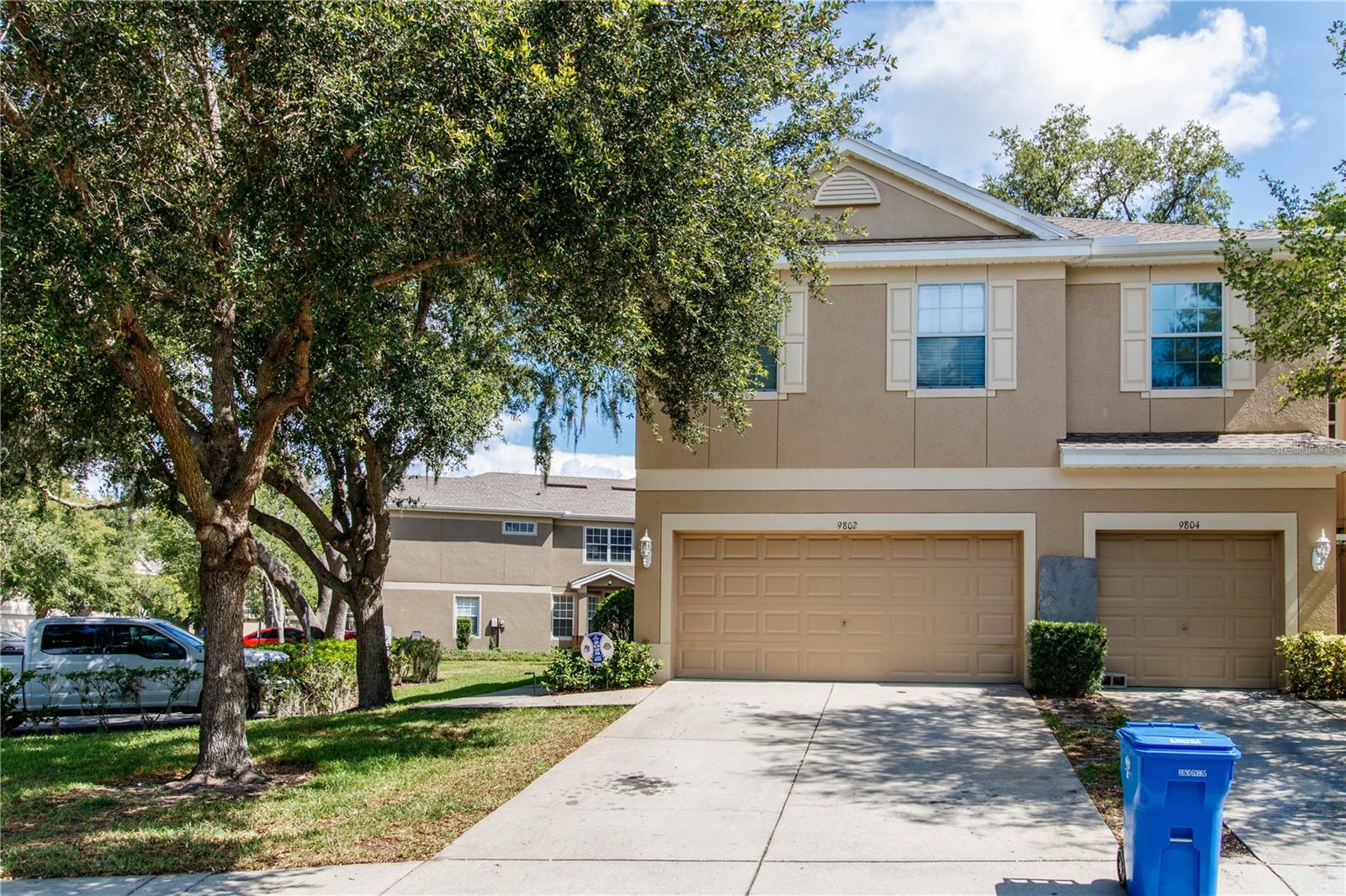 9802 Blue Palm Way photo 1