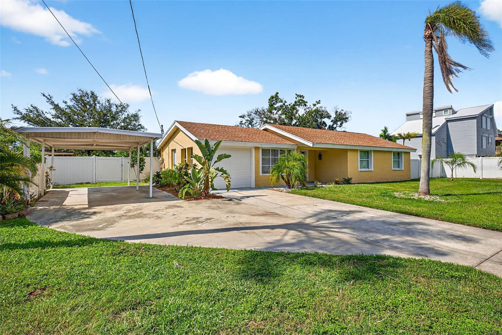 3225 W Shell Point Rd photo 1