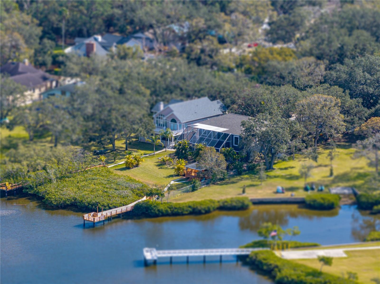3484 Shore Dr photo 1
