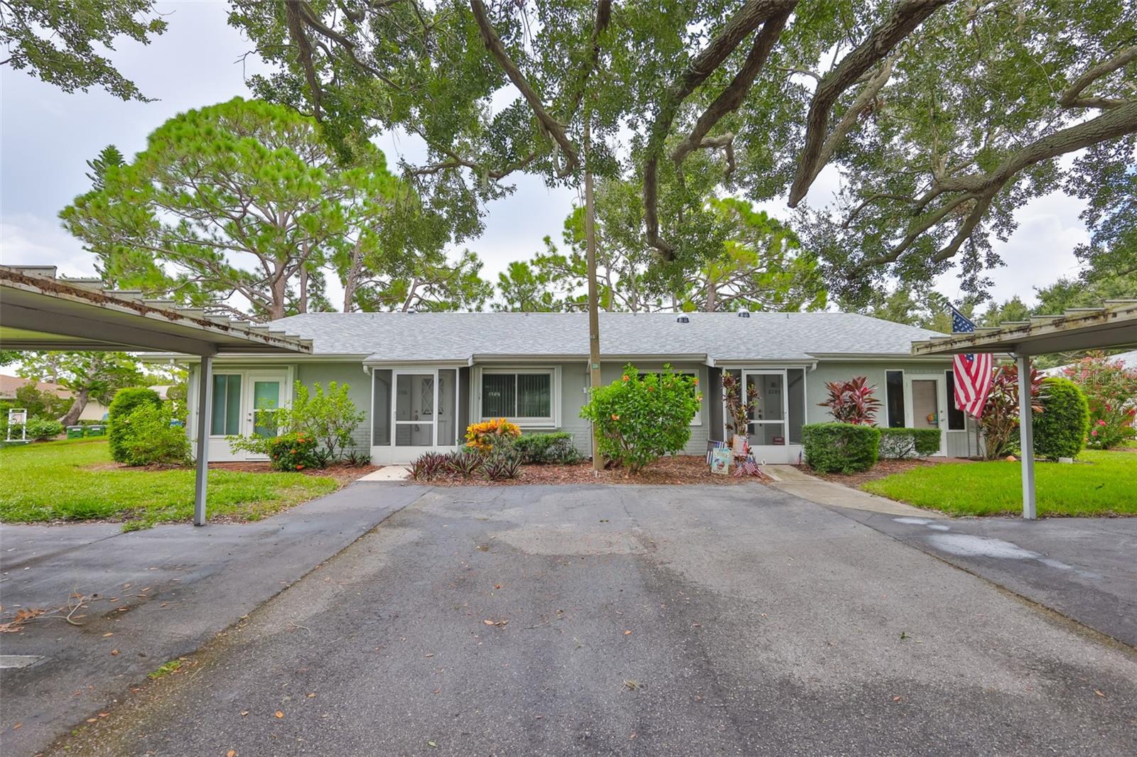 2206 Horsham Pl photo 1