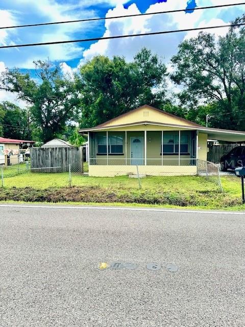 904 Southern Ave photo 1