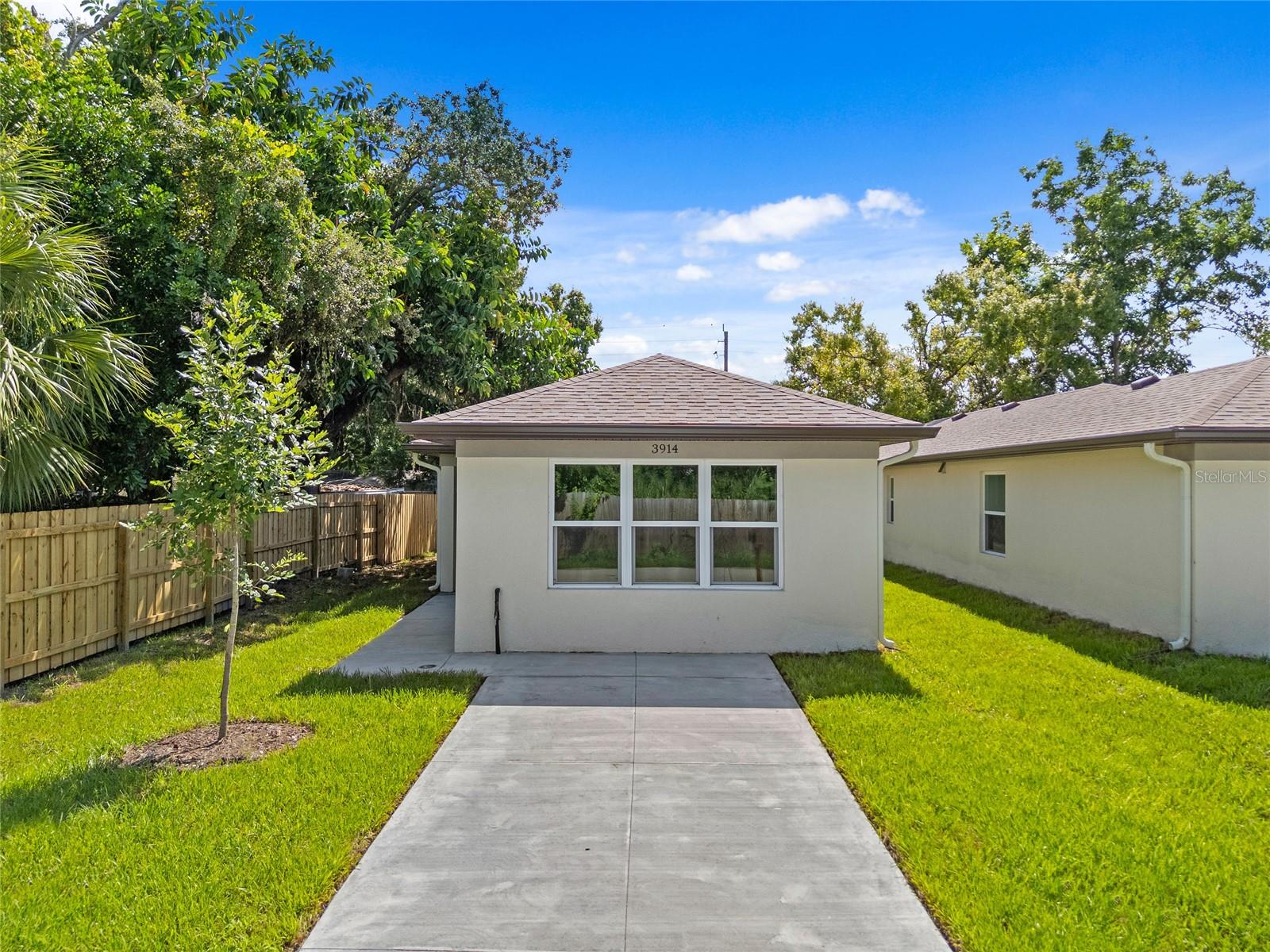 3914 Walnut Ave photo 1