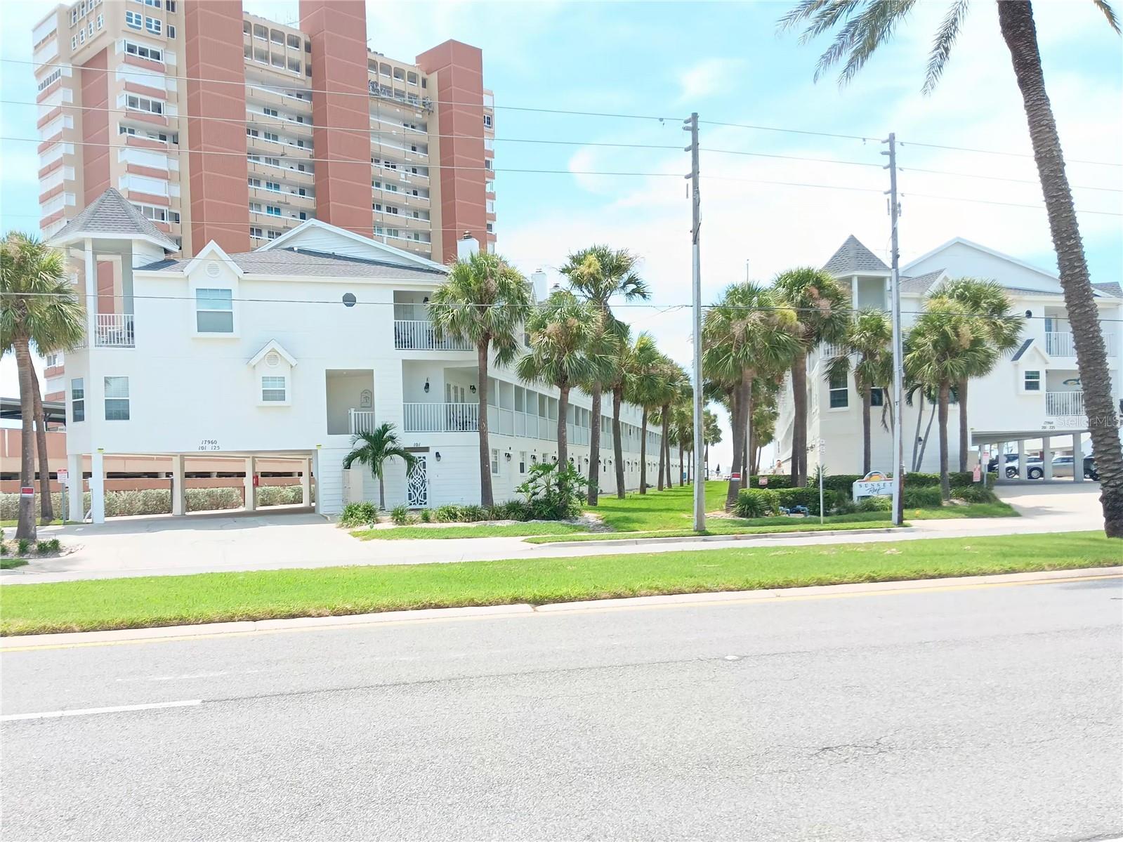 17960 Gulf Blvd #118 photo 1