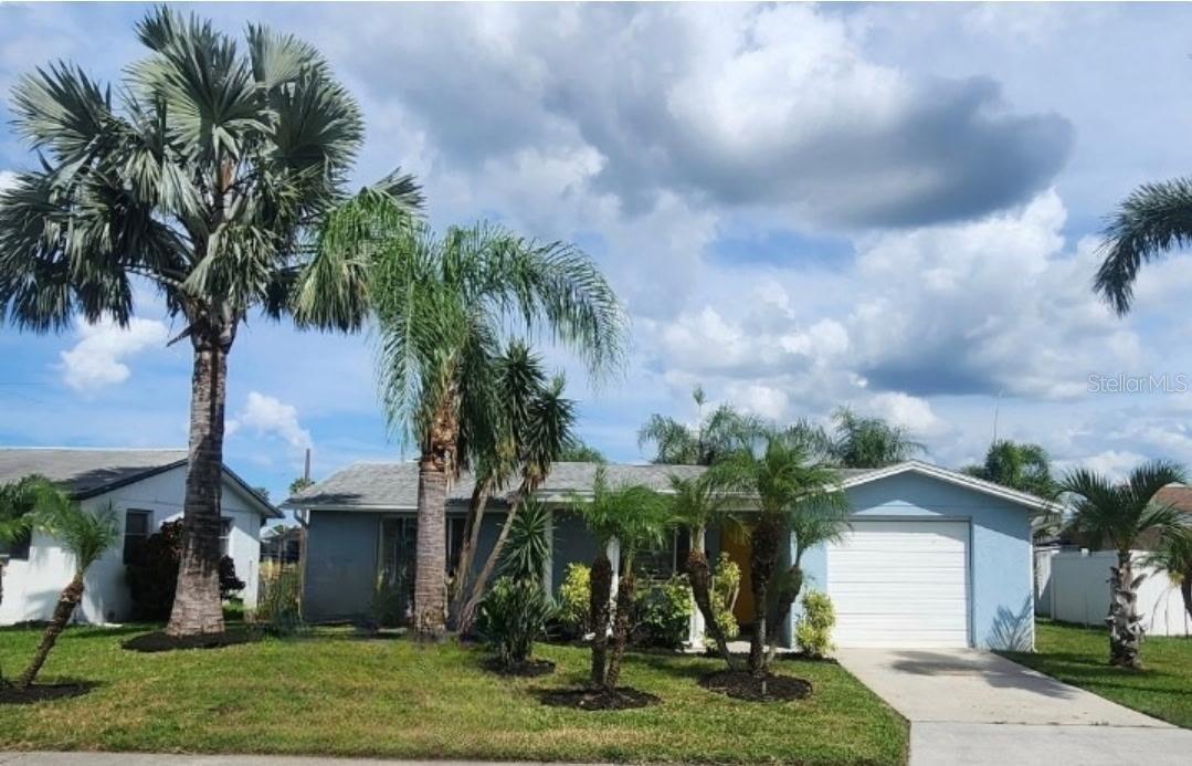 2228 Society Dr photo 1