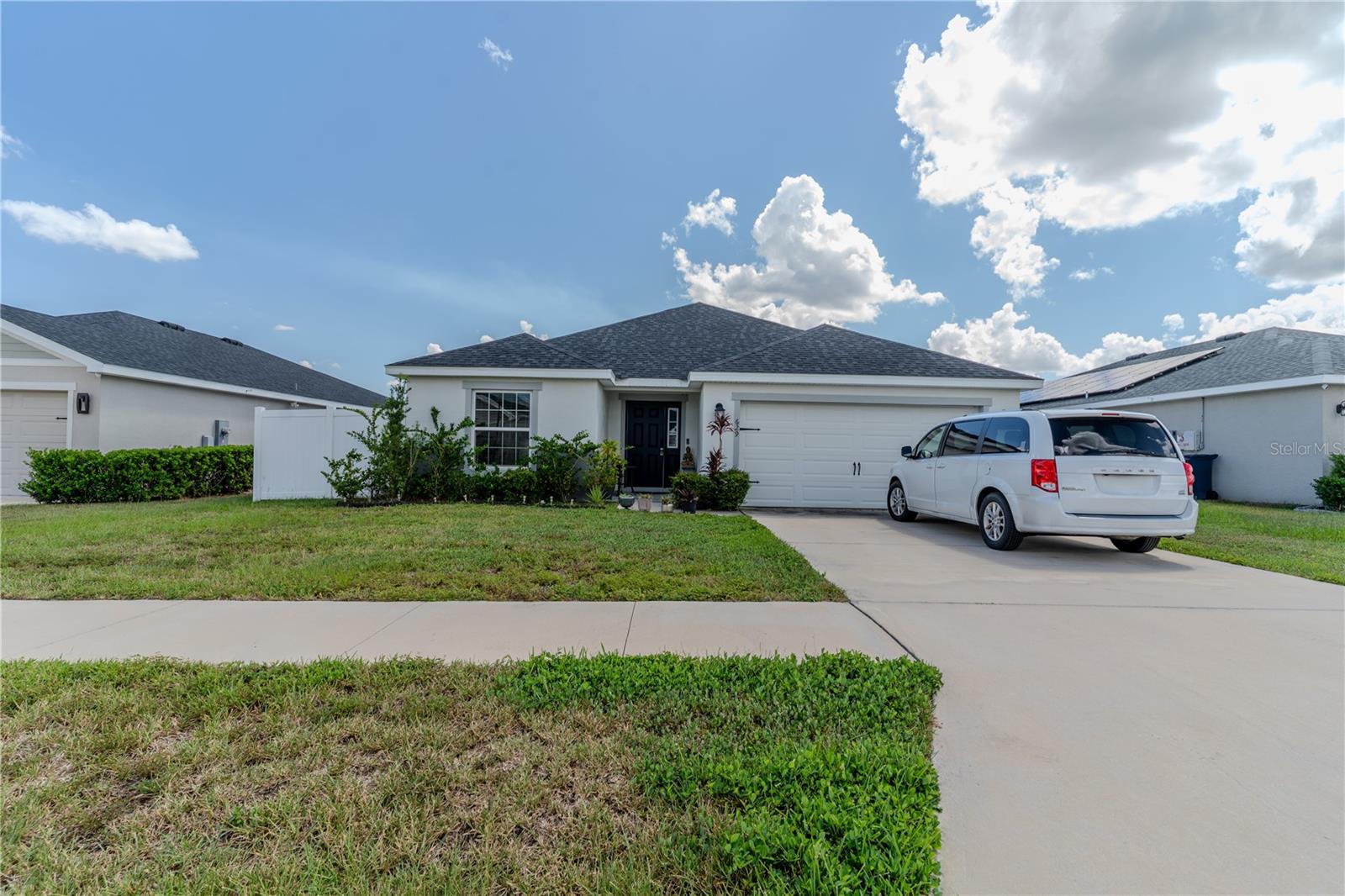 629 Fairhope Dr photo 1