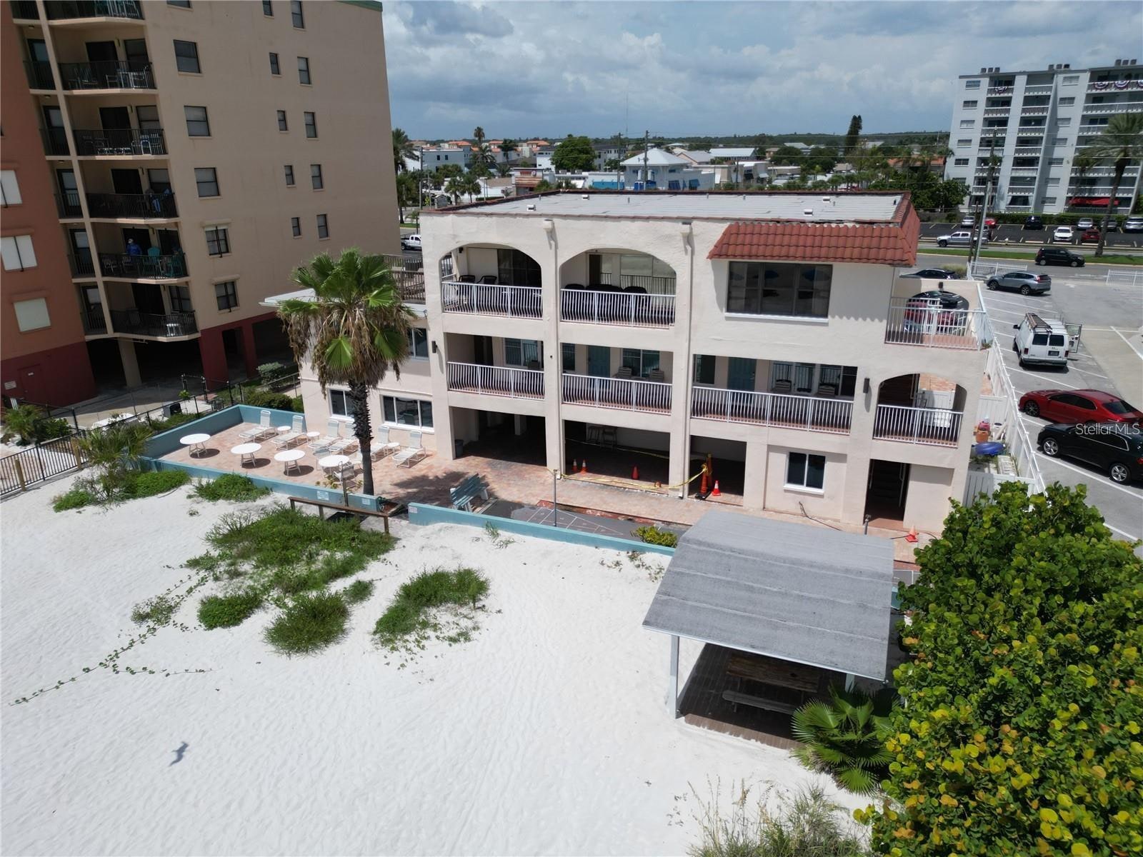 17300 Gulf Blvd #9 photo 1