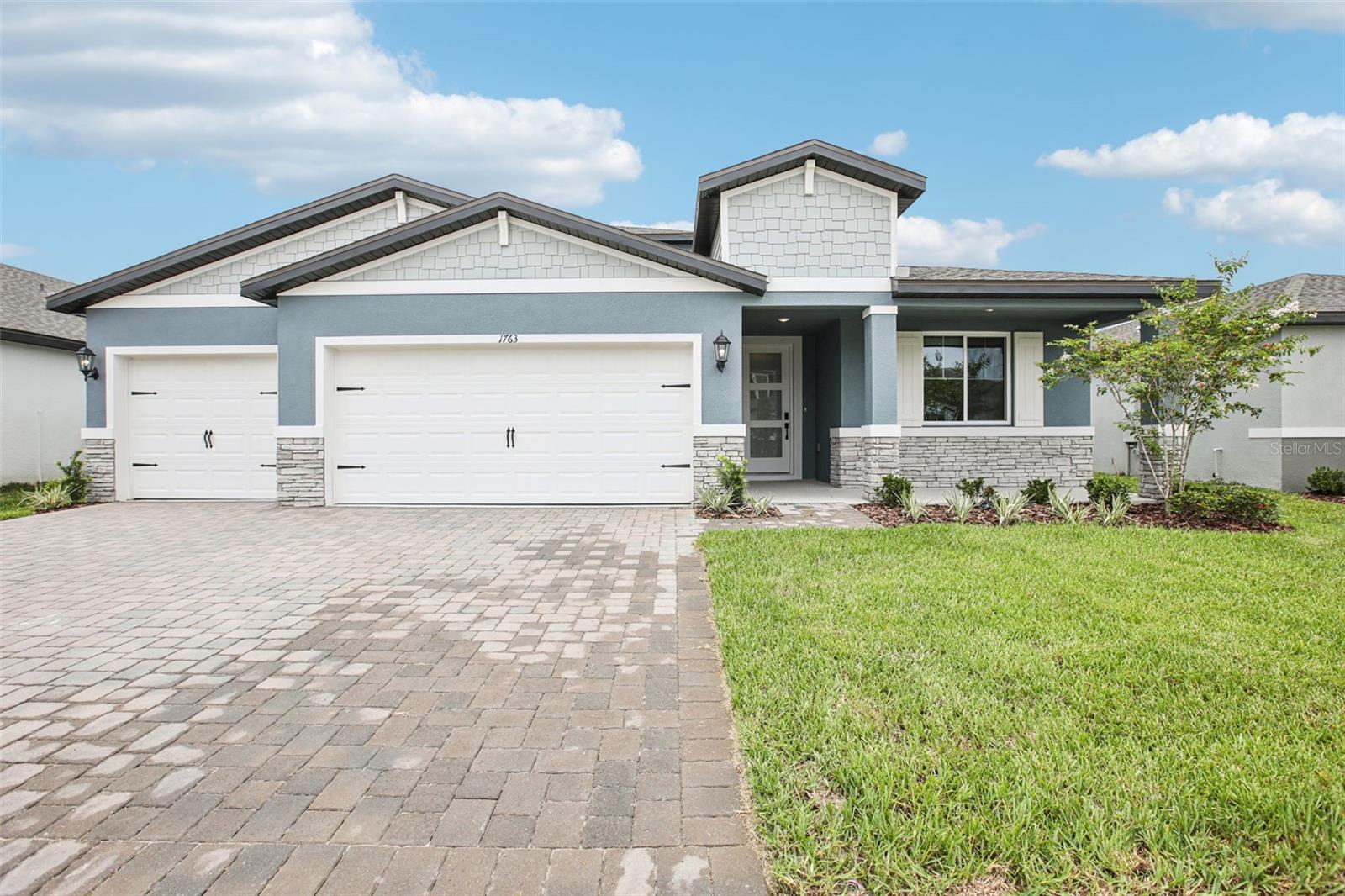 1763 Draughton Dr photo 1