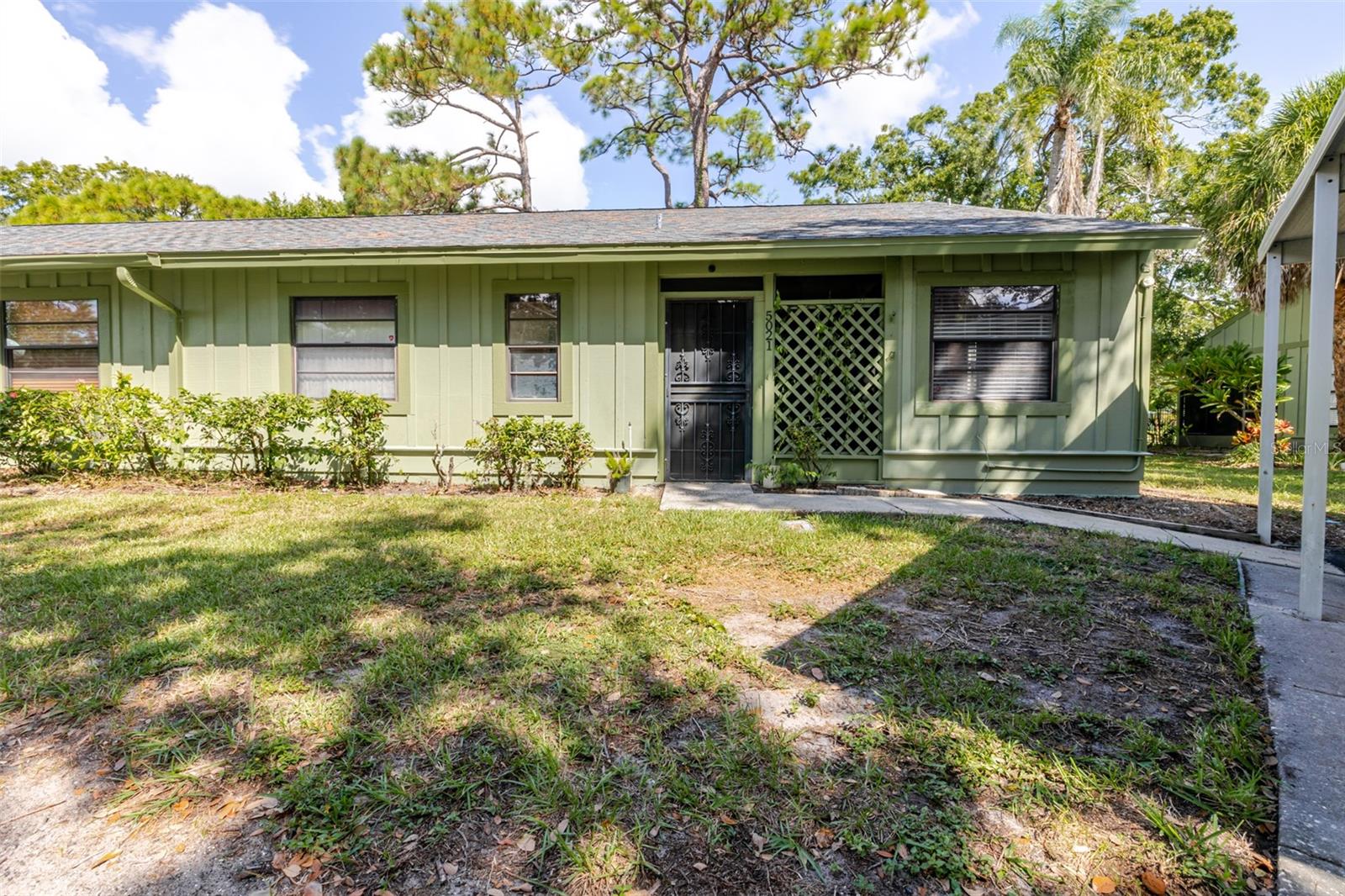 5021 Barrington Cir #302 photo 1