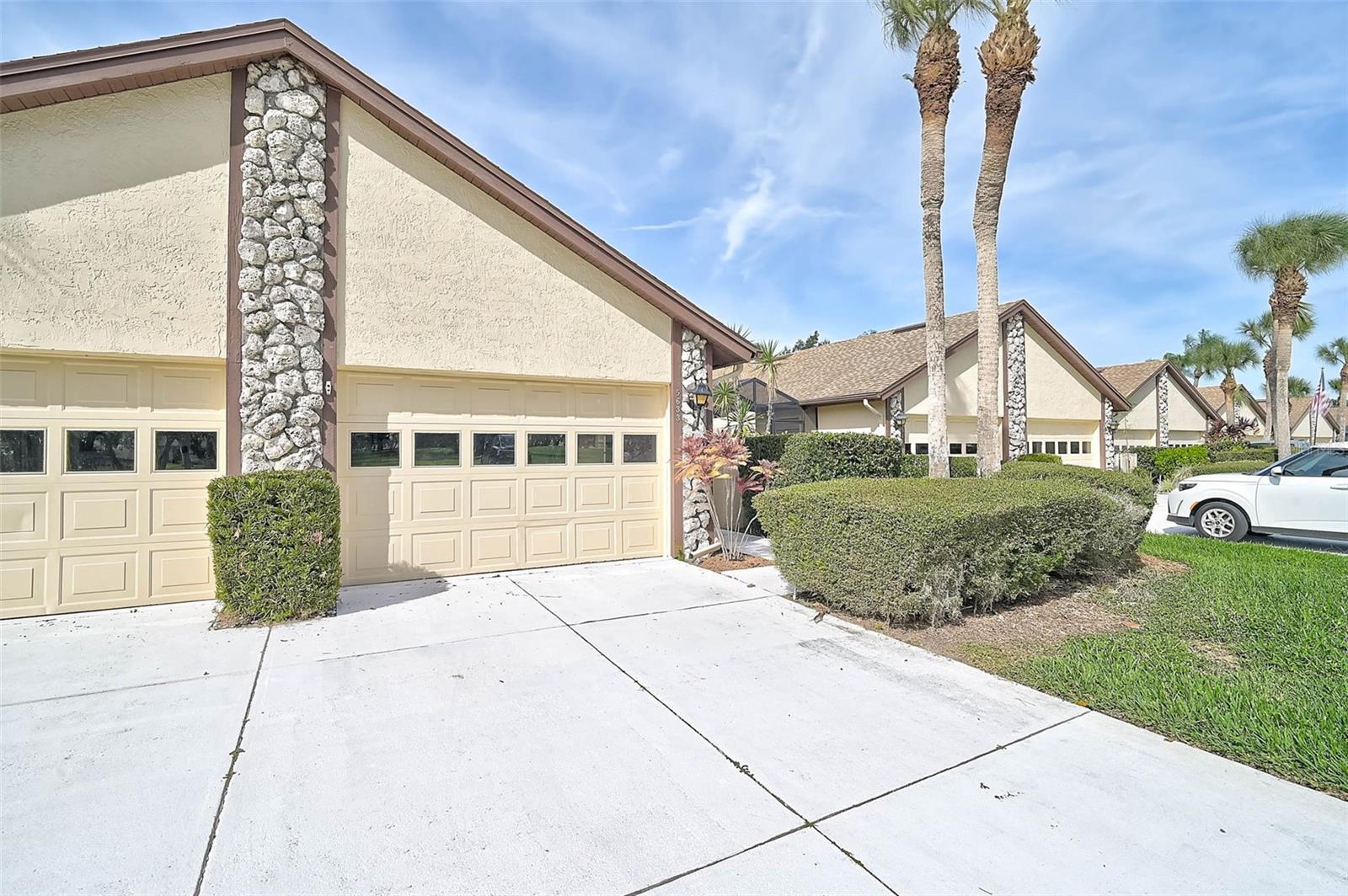 5633 Avista Dr #5634 photo 1