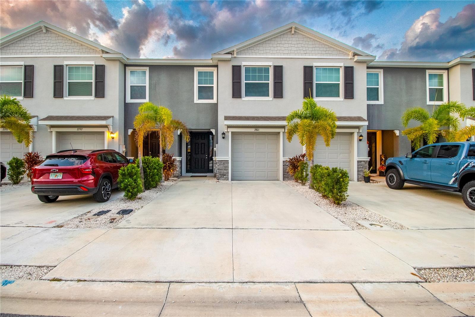 2801 Midnight Pearl Dr photo 1
