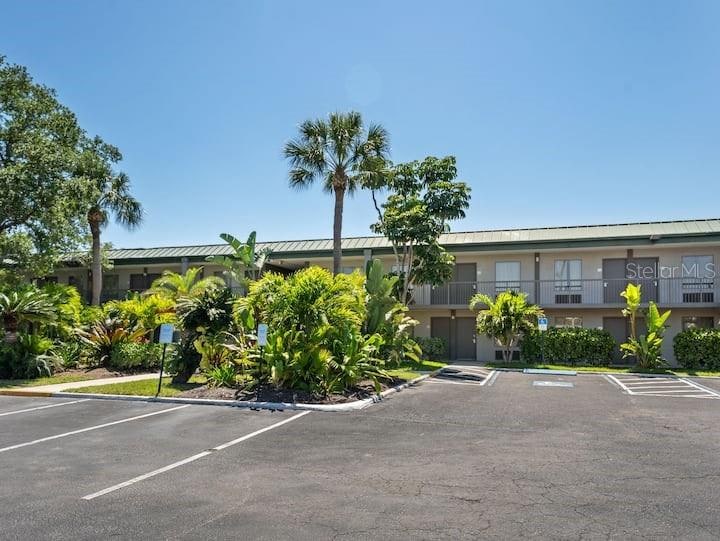 7150 N Tamiami Trl #S-613 photo 1