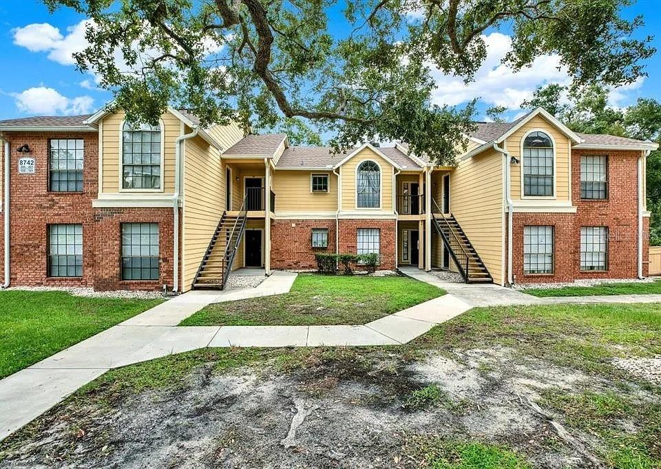 8625 Mallard Reserve Dr #204 photo 1