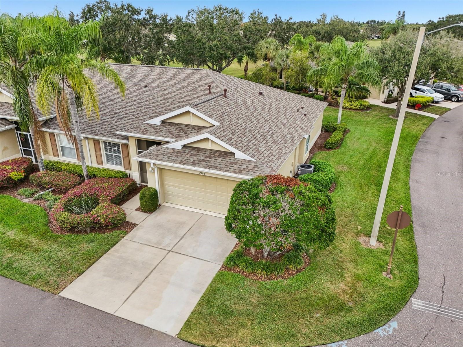 2103 Grantham Greens Dr photo 1
