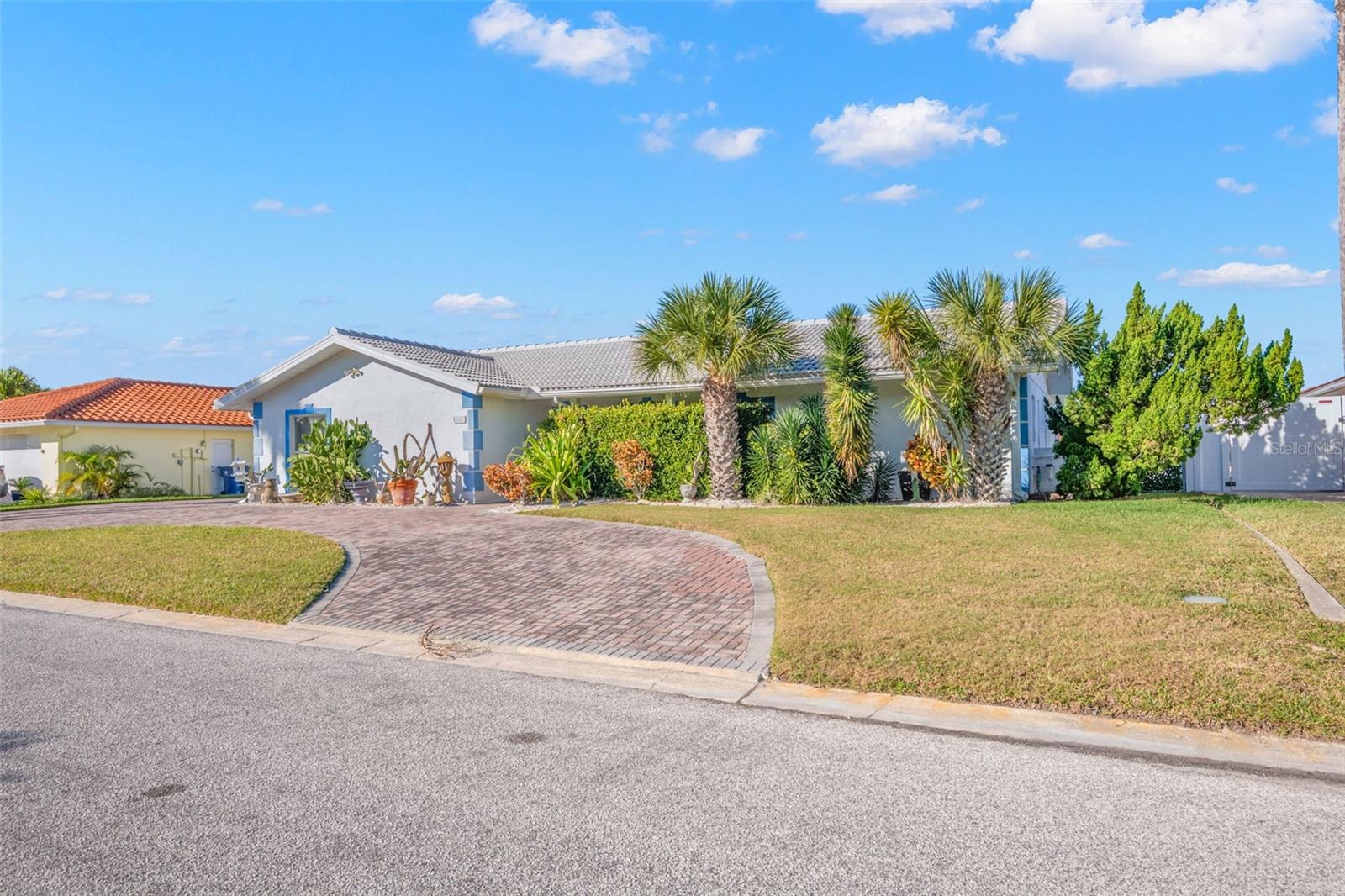 5451 Windward Way photo 1