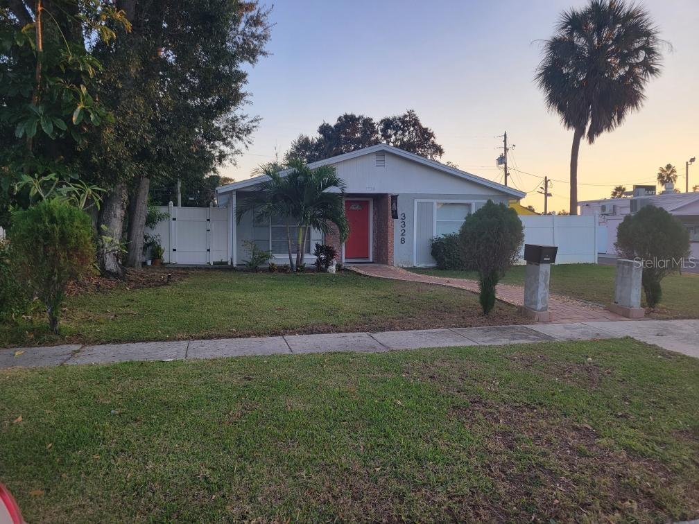 3328 7th Ave N photo 1