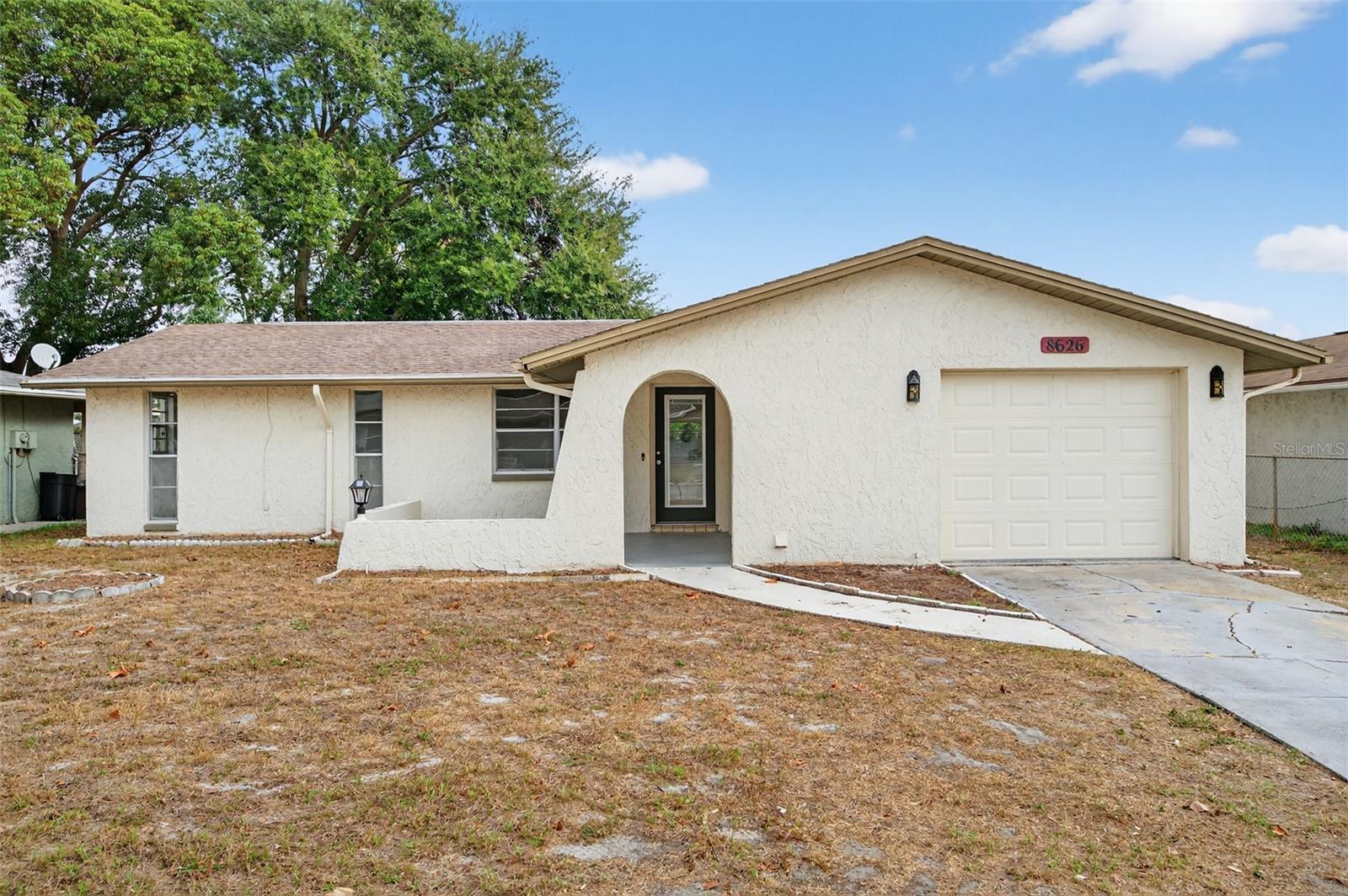 8626 Robilina Rd photo 1