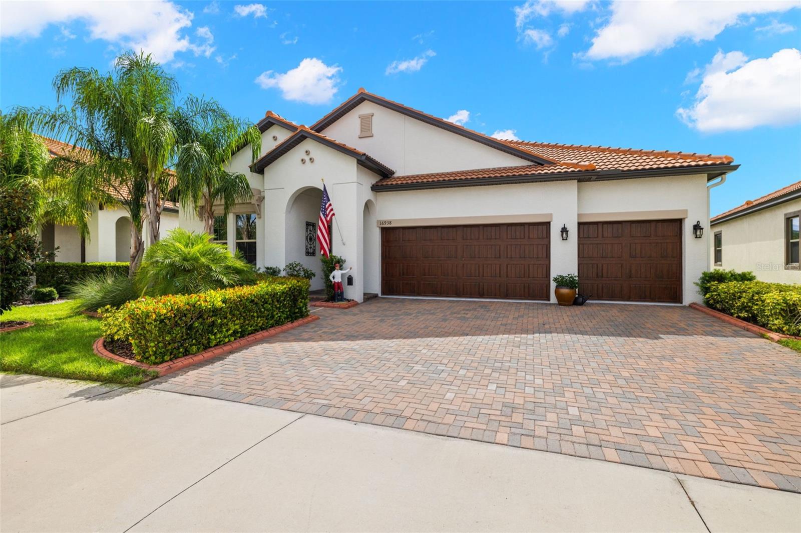 16938 Scuba Crest St photo 1