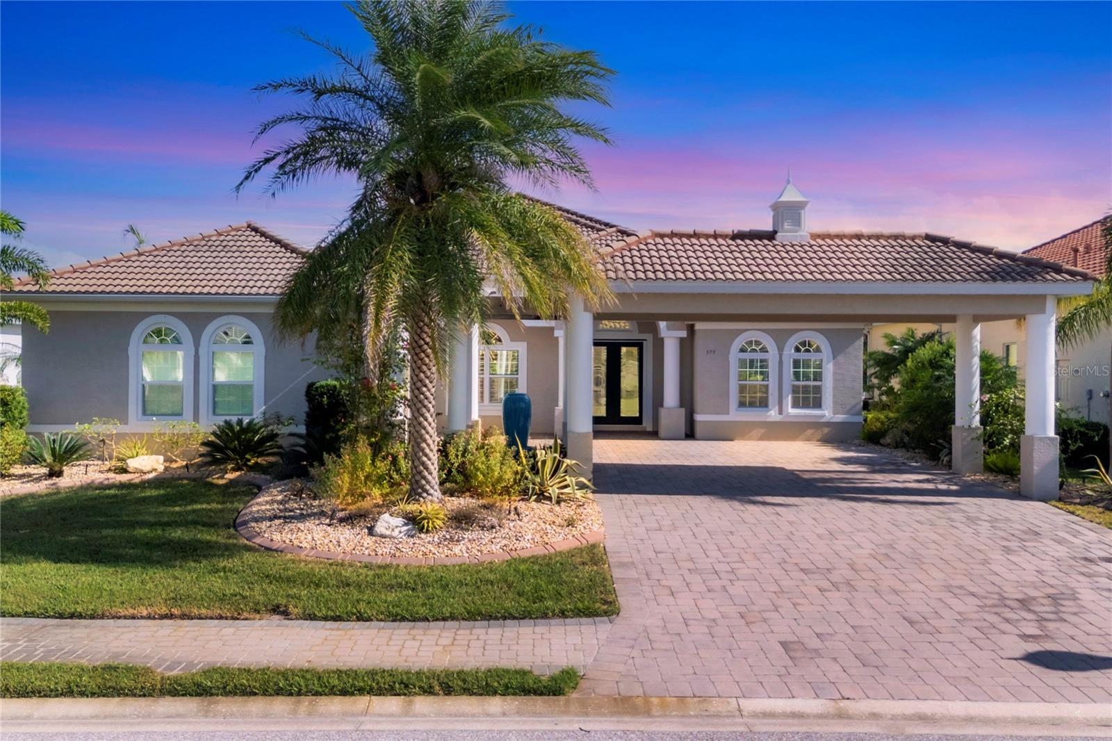 575 Fore Dr photo 1