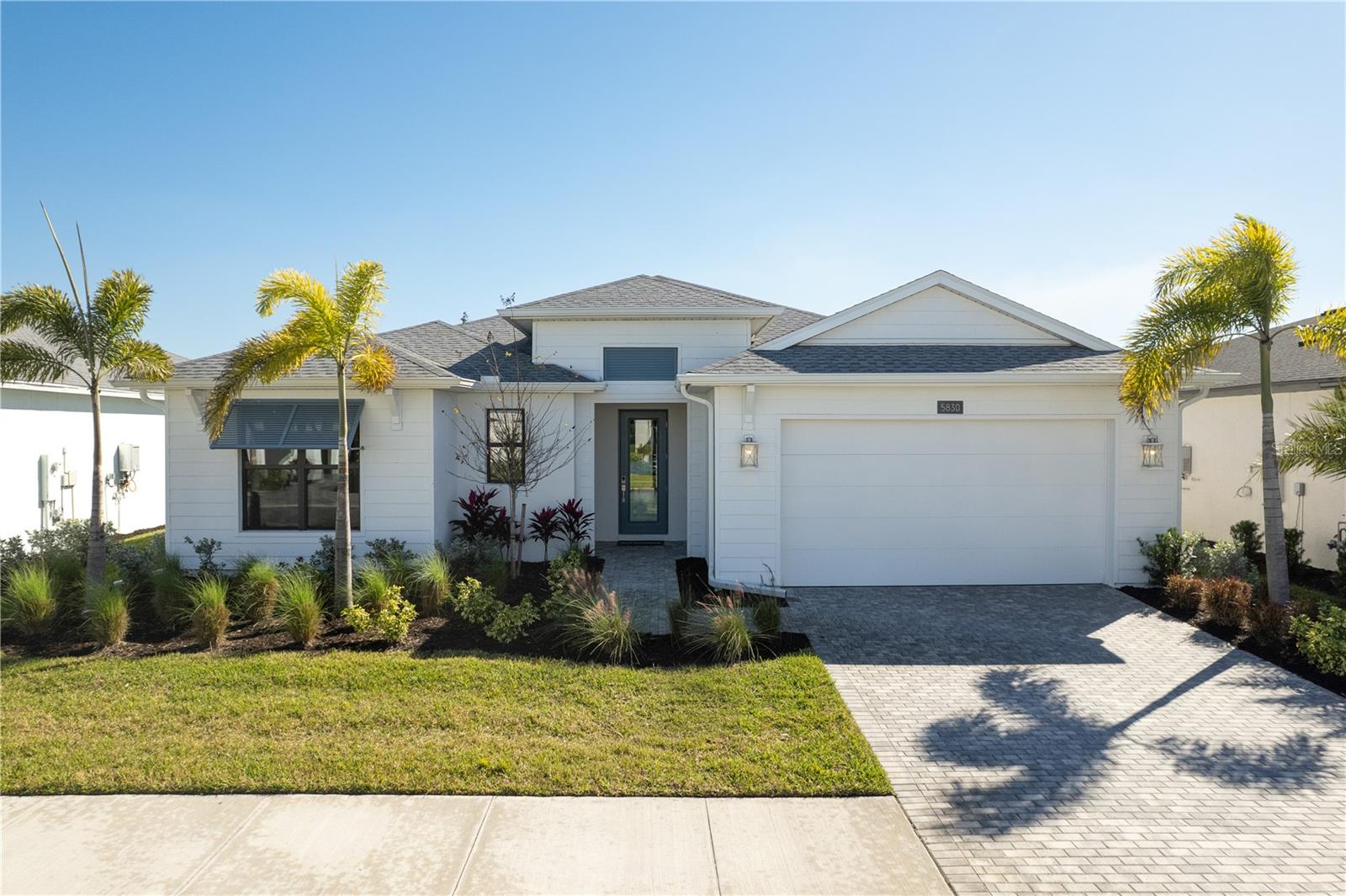 5830 Freestone Cir photo 1