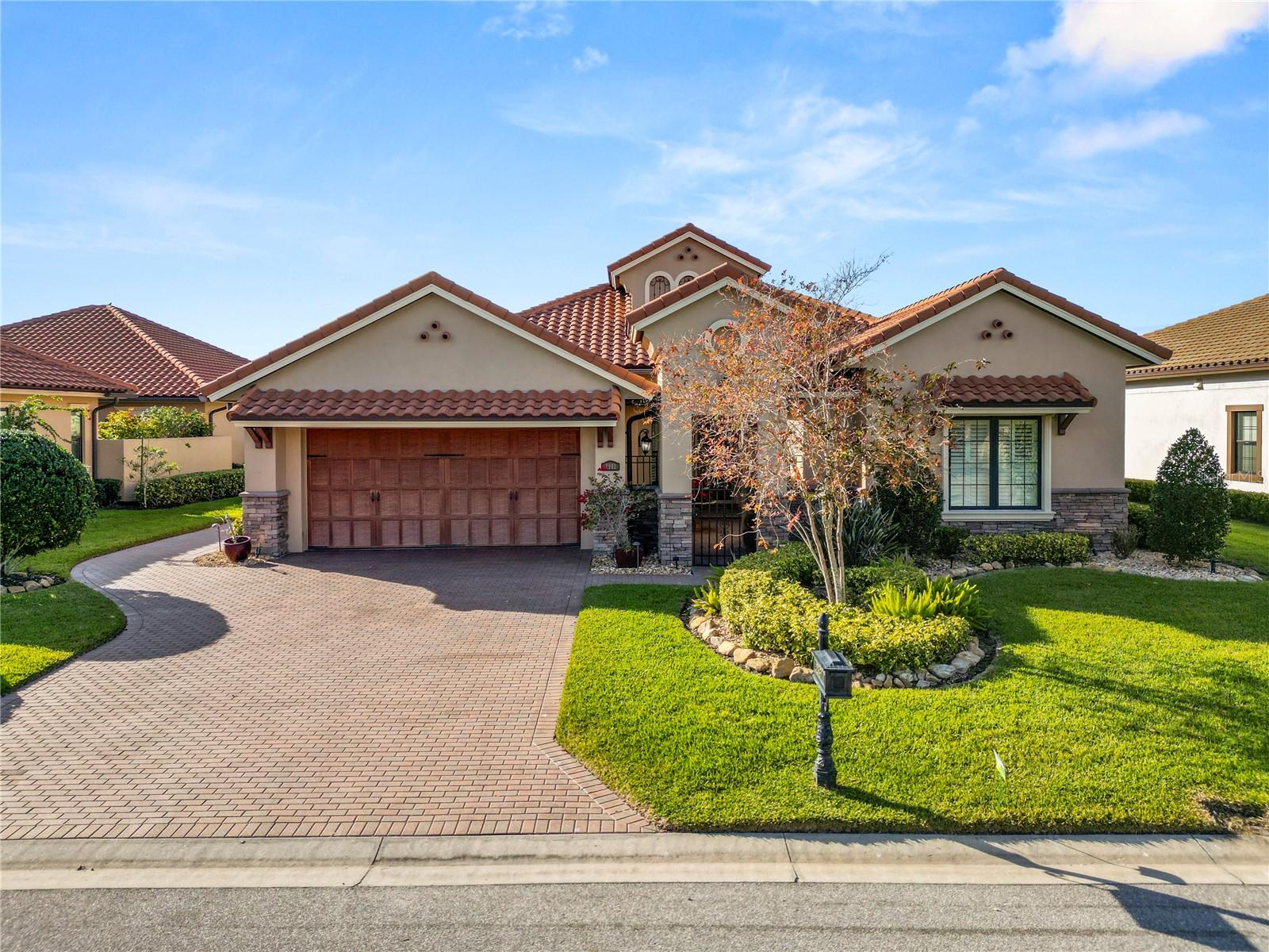 2961 Sanctuary Cir photo 1