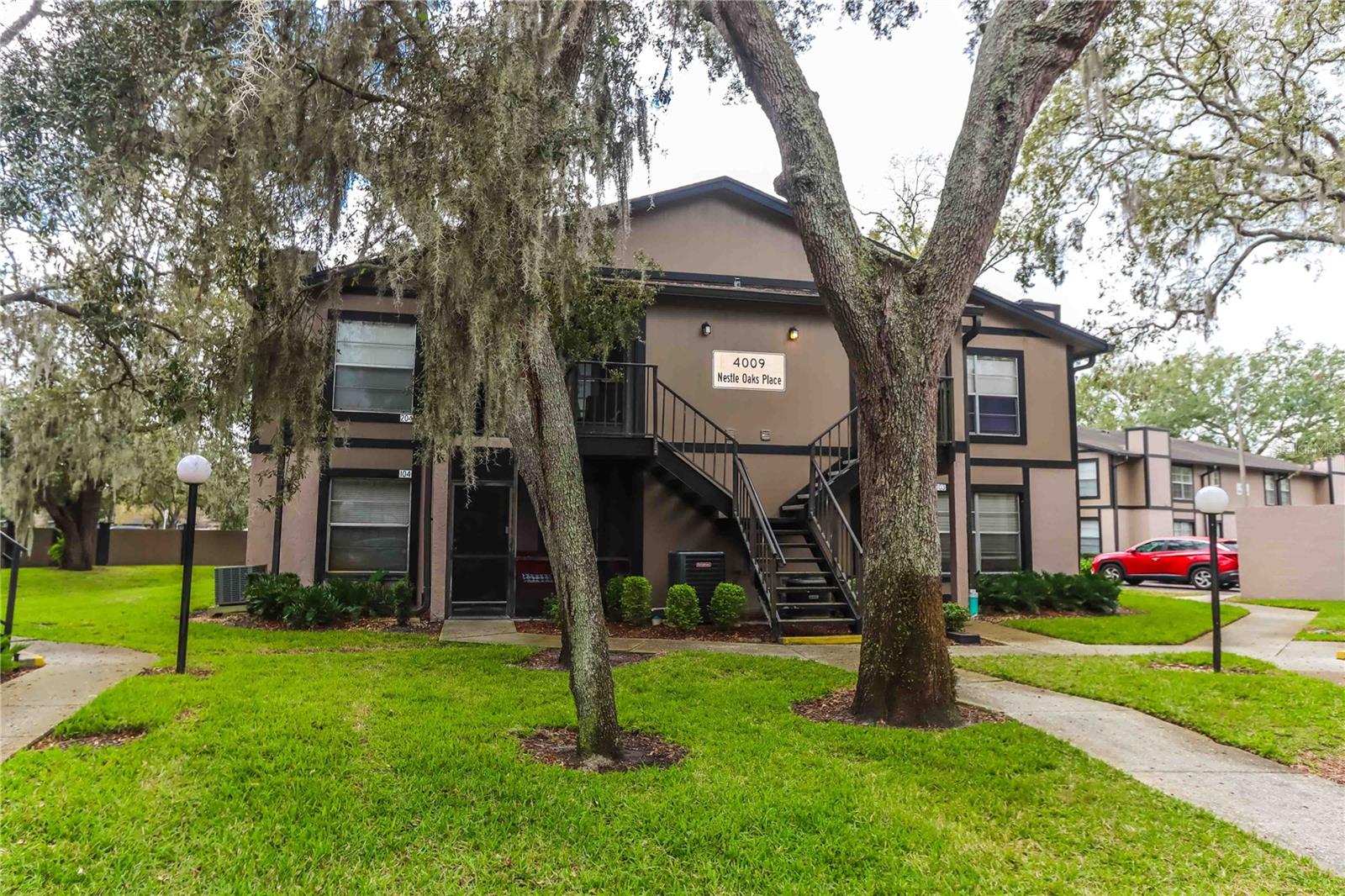 4009 Nestle Oaks Pl #104 photo 1