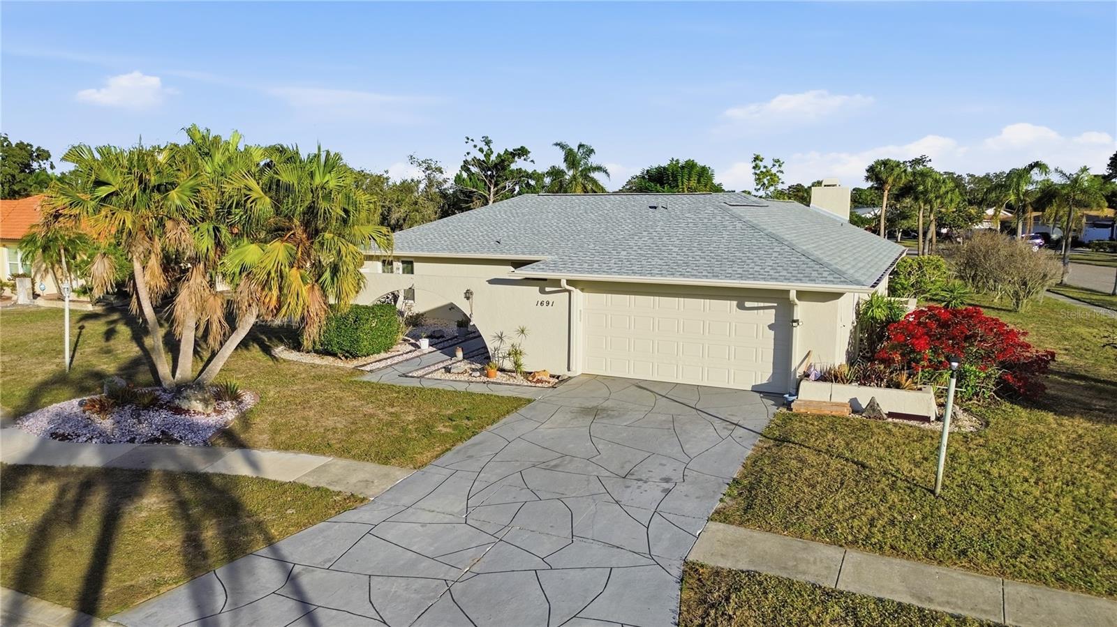 1691 Fleetwood Dr photo 1
