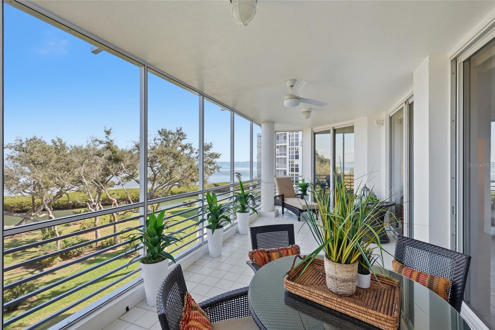 2550 Harbourside Dr #333 photo 1