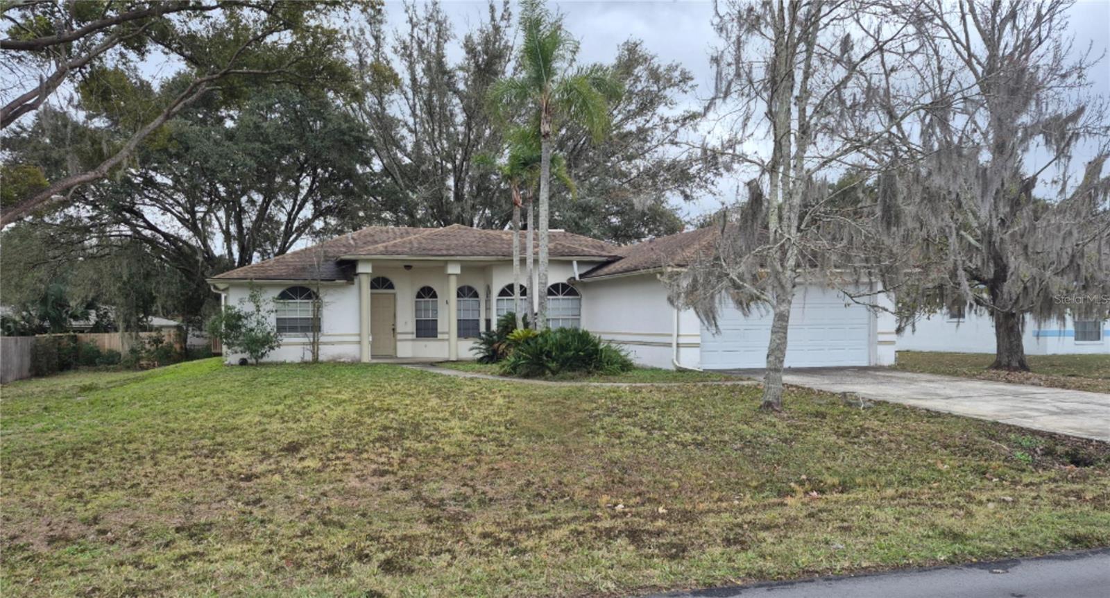 23300 Dover Dr photo 1