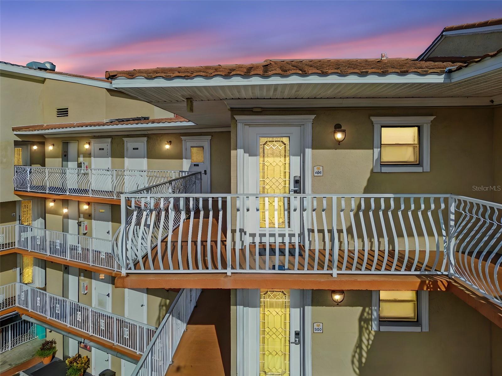 1420 Bayshore Blvd #402 photo 1