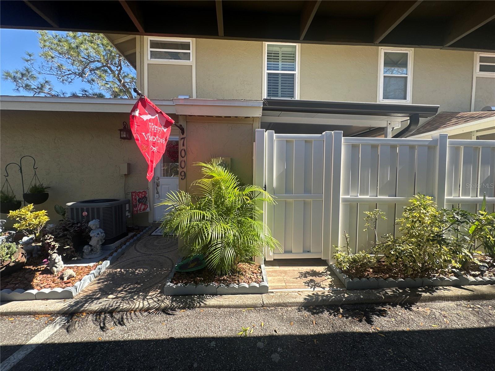 7009 Salinas CT photo 1