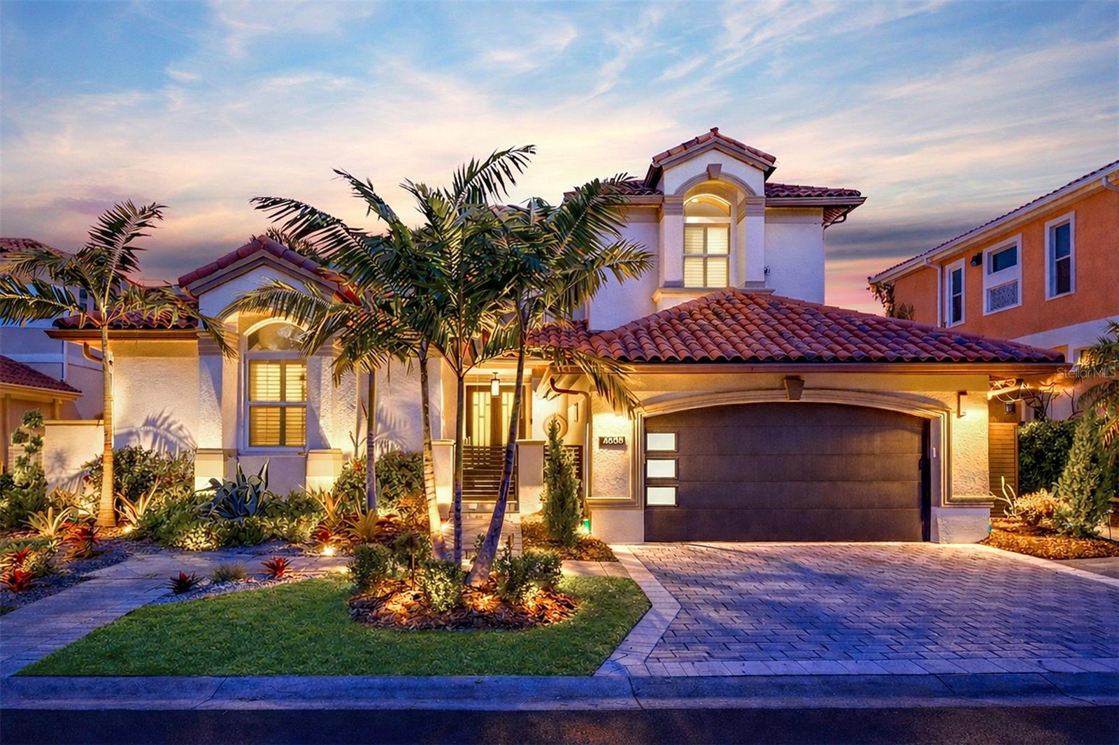 4635 Dolphin Cay Ln S photo 1