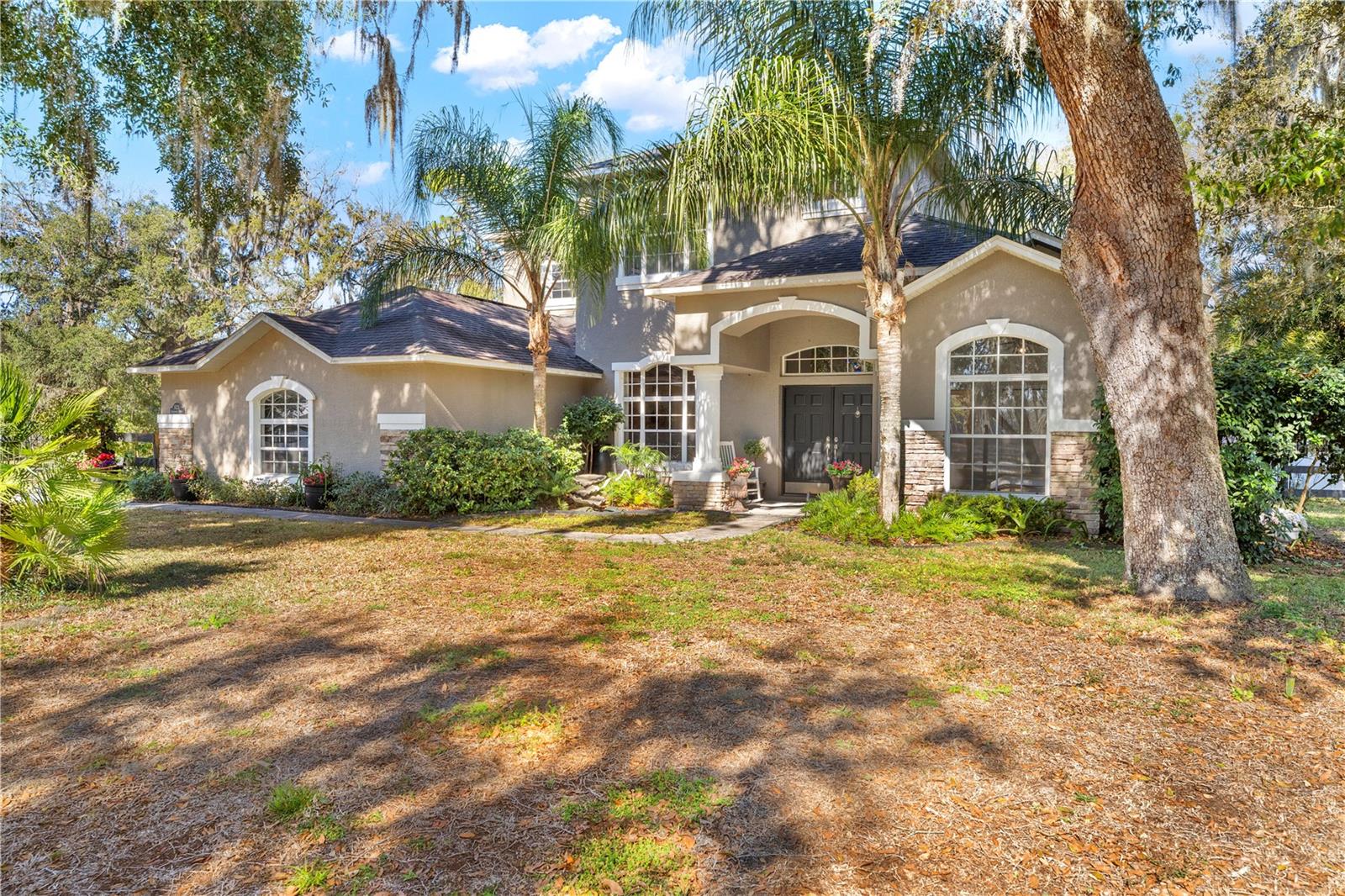 5123 Shorewood Dr photo 1