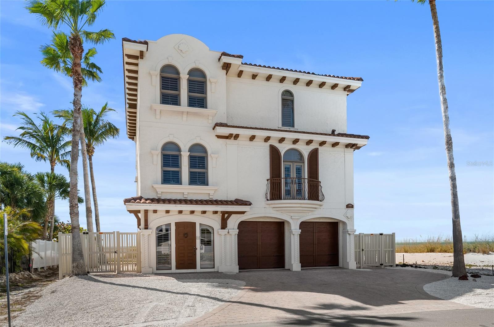 12106 Gulf Dr photo 1