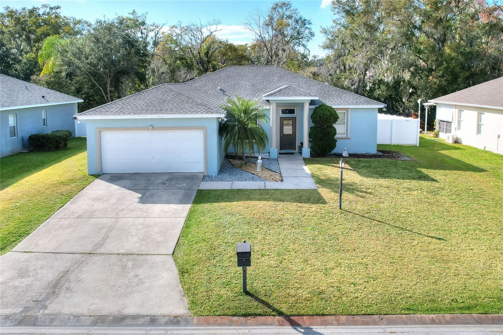 1703 Oakwood Estates Dr photo 1