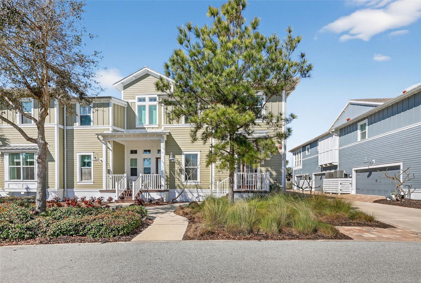 230 Sapphire Lake Dr #201 photo 1