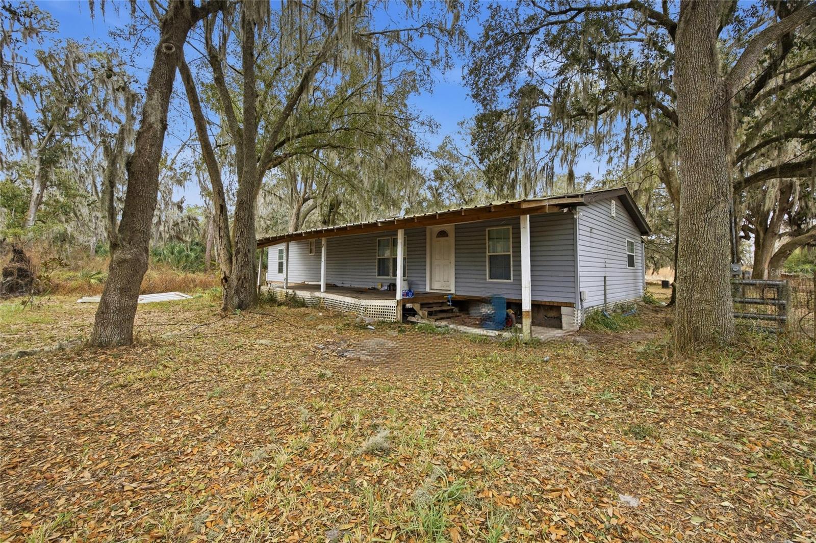 1823 Welcome Rd photo 1