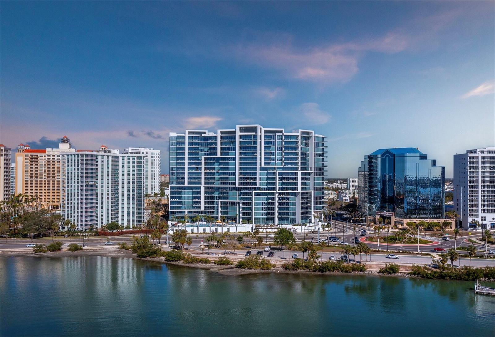 1155 N Gulfstream Ave #906 photo 1