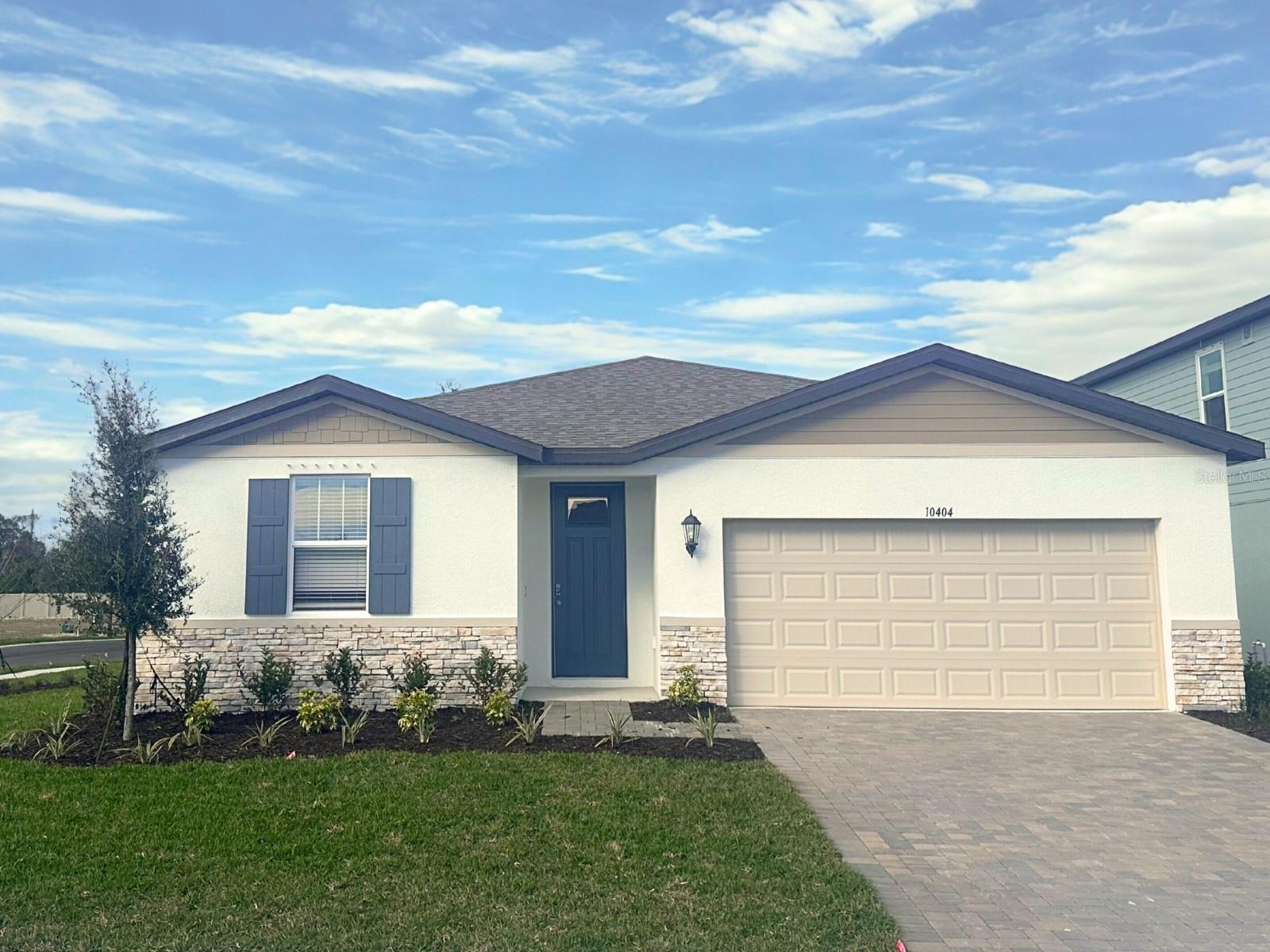 10404 Abundance Grove Way photo 1
