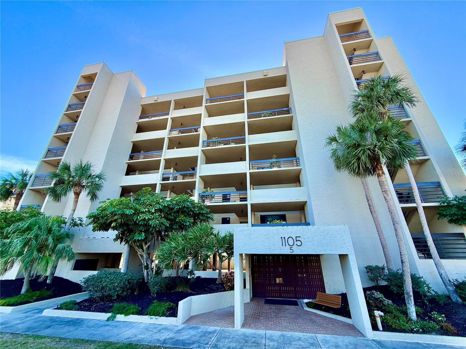 1105 Gulf Of Mexico Dr #401 photo 1