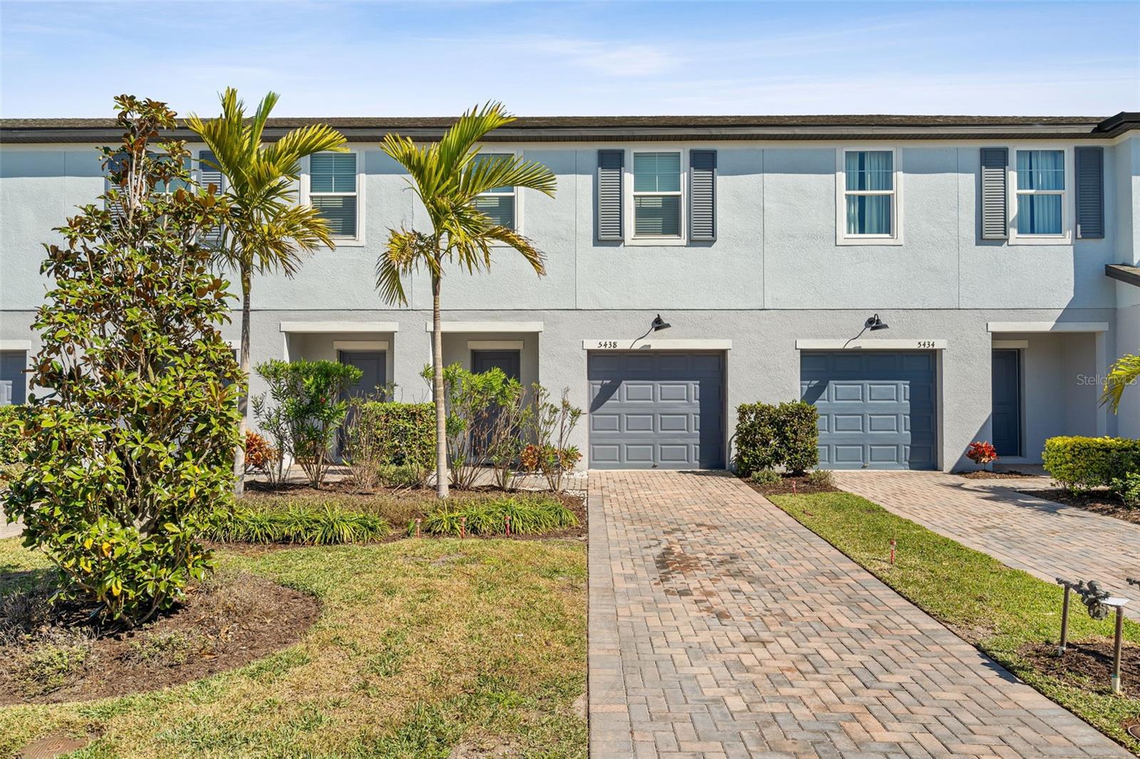 5438 Tripoli Dr photo 1