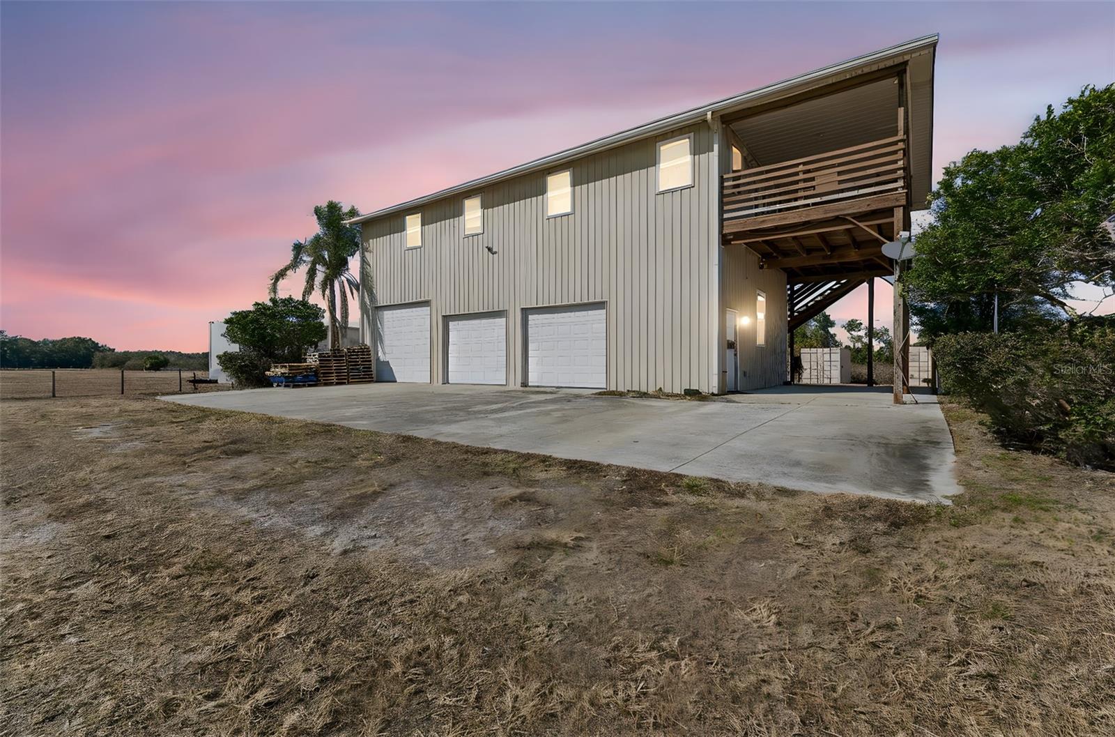 4026 McIntosh Estates Ln photo 1