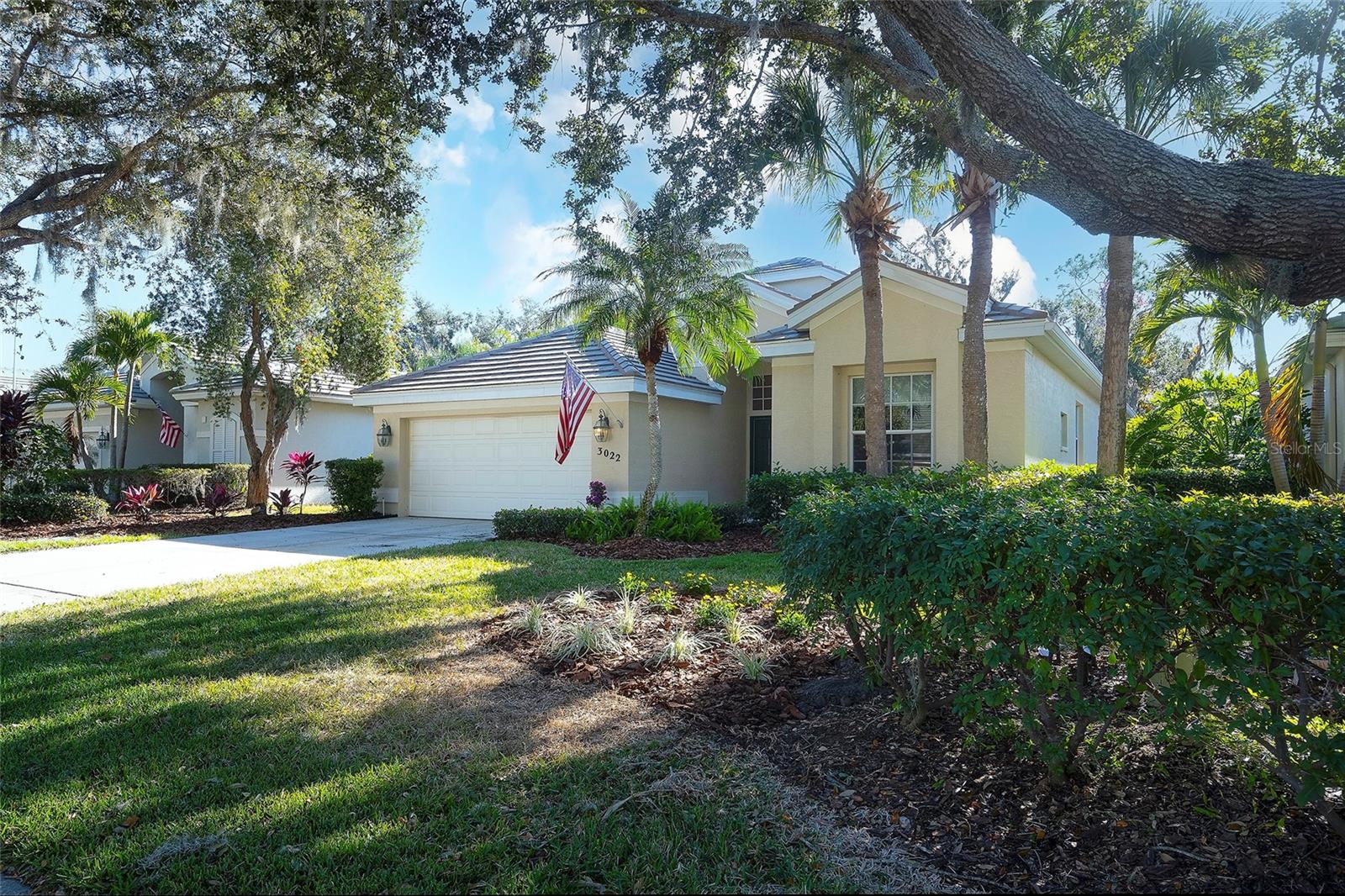 3022 Woodland Fern Dr photo 1
