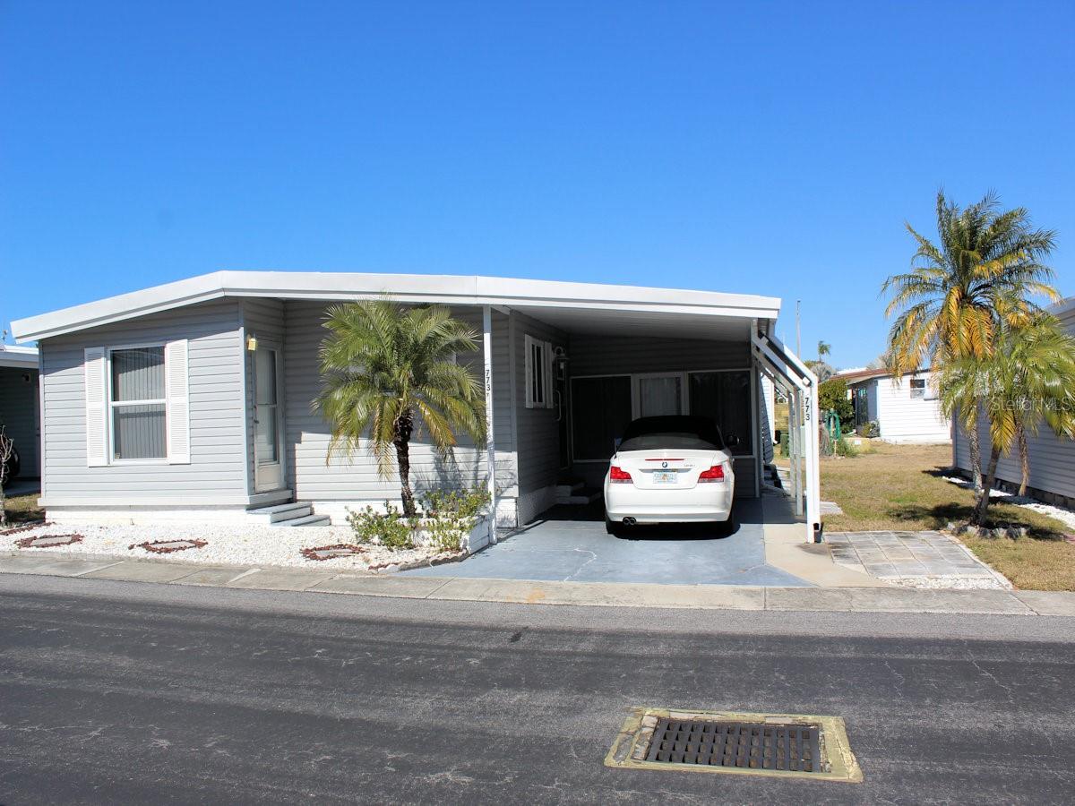 773 Royal Palm Cir photo 1