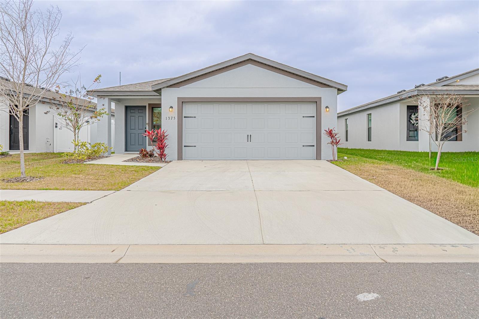1375 Ahoy Ave photo 1