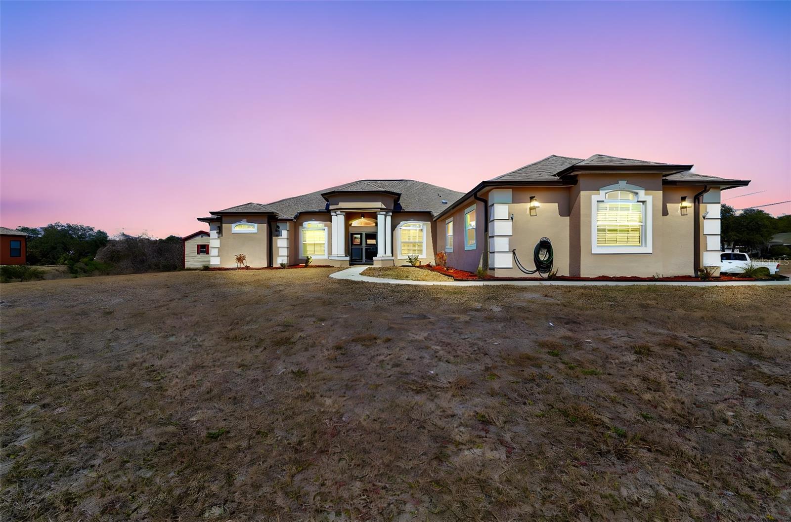 18317 Treehaven Dr photo 1